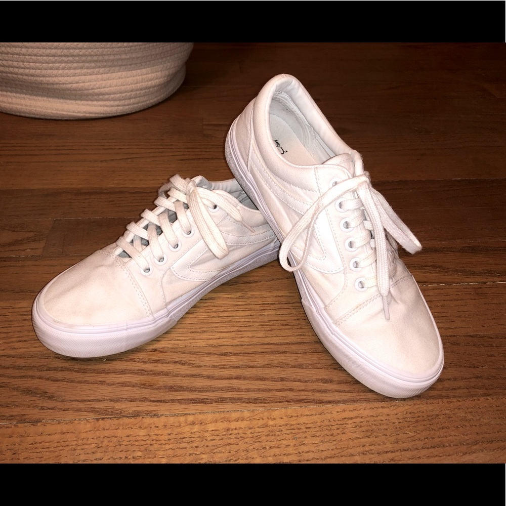 White Tennis Shoes- Size 8